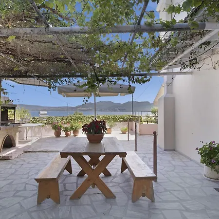 Lägenhet Tasoula One Bedroom Sea View *